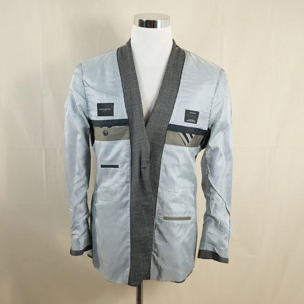 Banana Republic 42R Slim Sport Coat Marzatto Wool Gray Plaid Two Button Vented